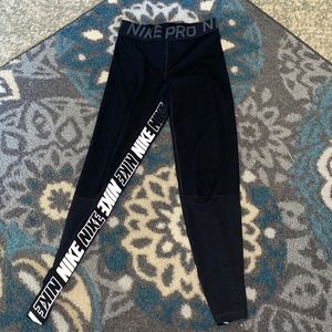 Size medium Nike pro leggings